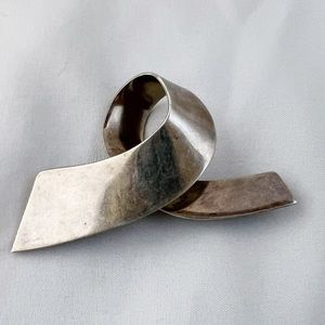 Vintage Taxco Mexico Sterling Ribbon Brooch
